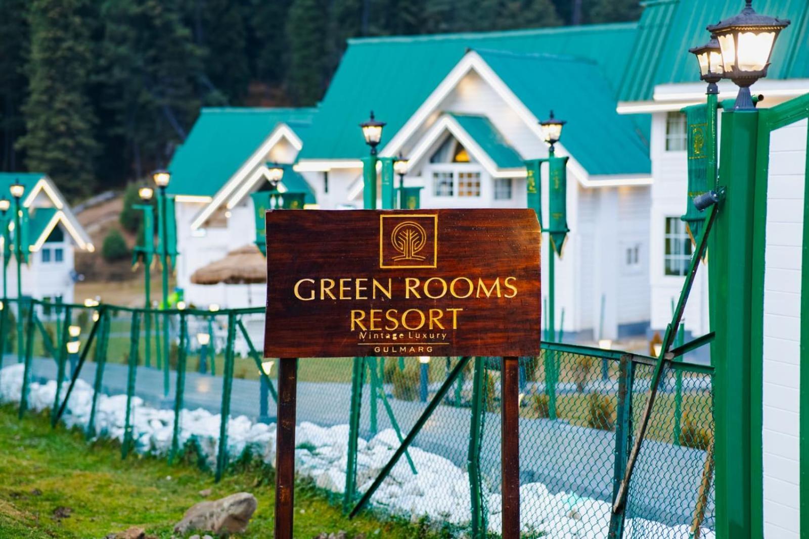 Green Rooms Resort Hotel 4*