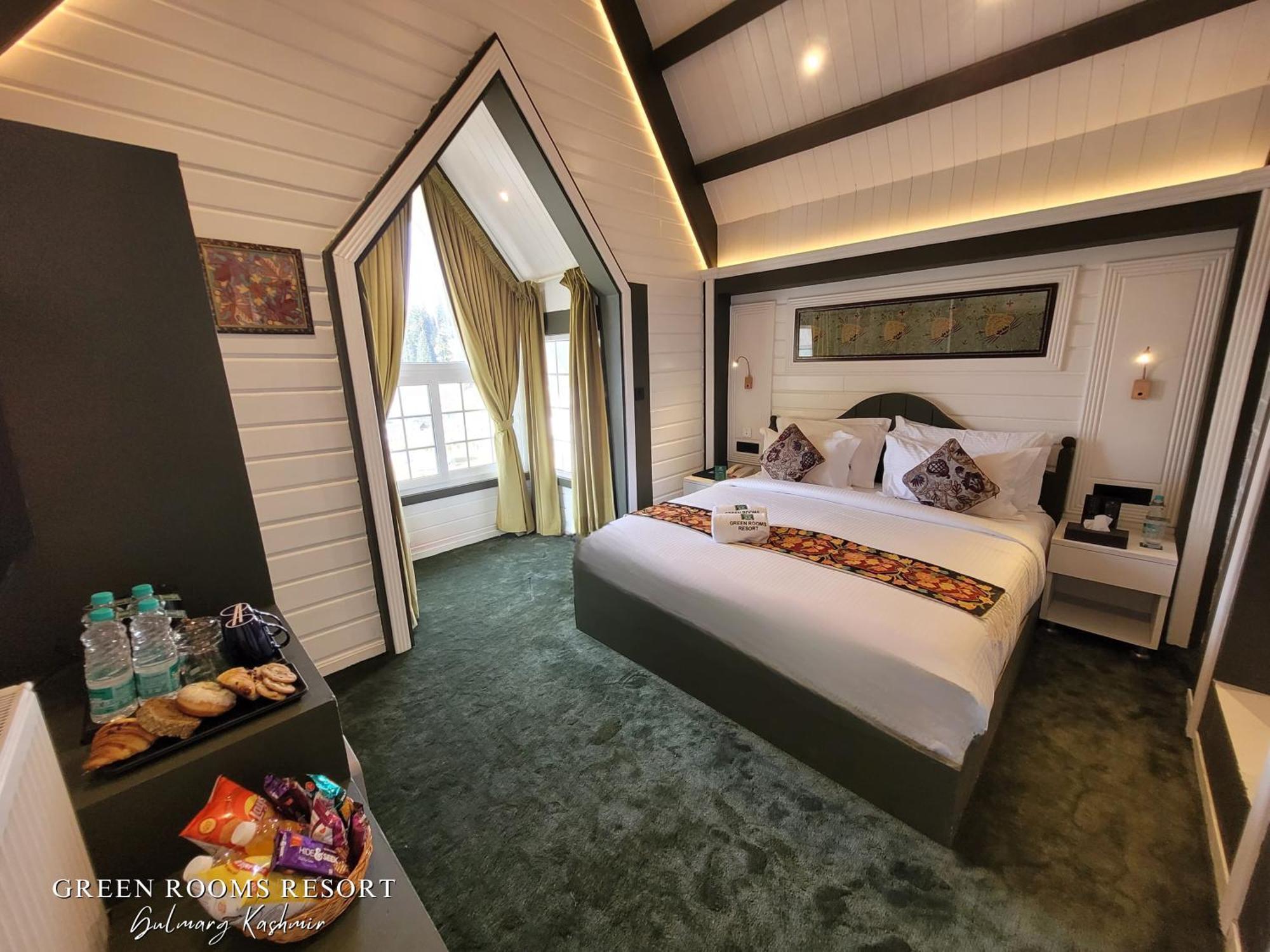 Green Rooms Resort