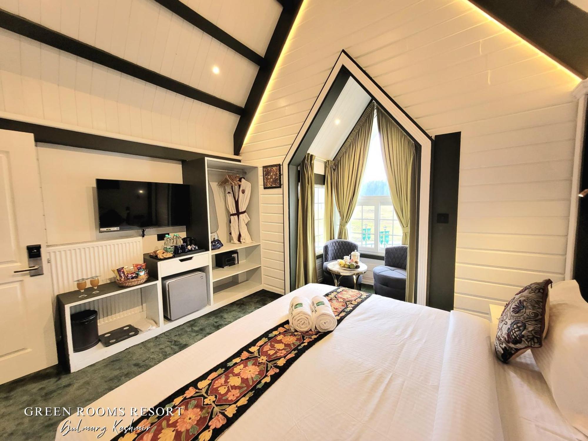 Hotel Green Rooms Resort 4*
