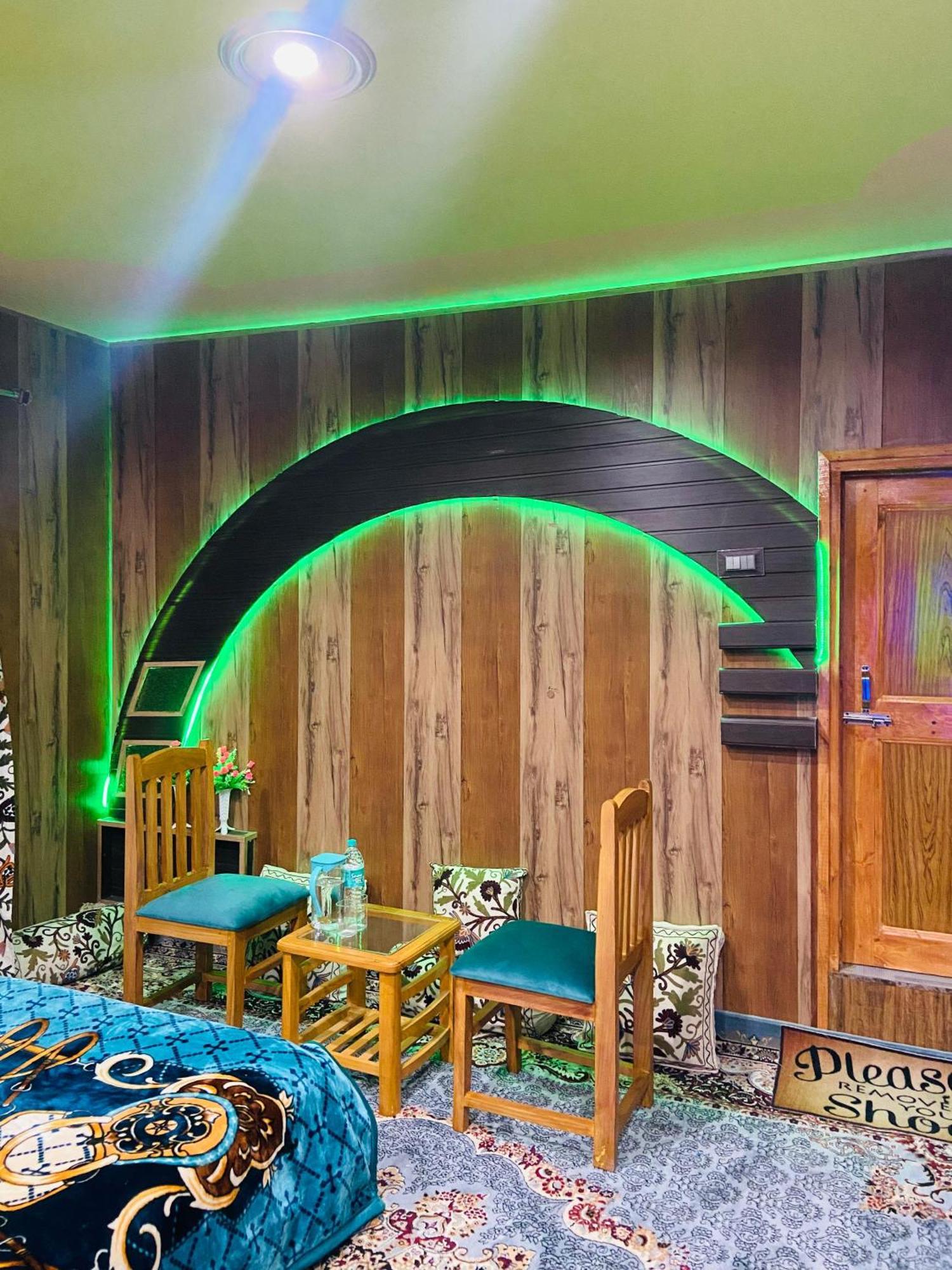 The Palace Guest house 4*