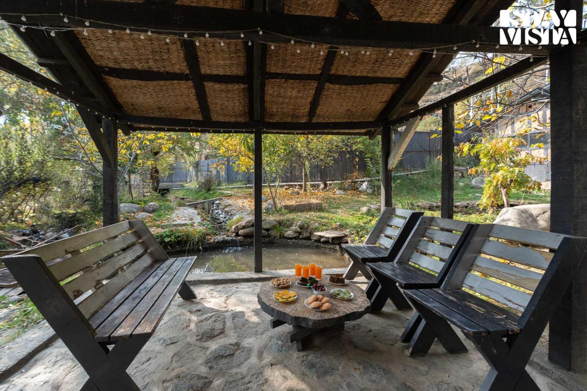 Villa Stayvista At Crystal Creek 2br In With Free Breakfast