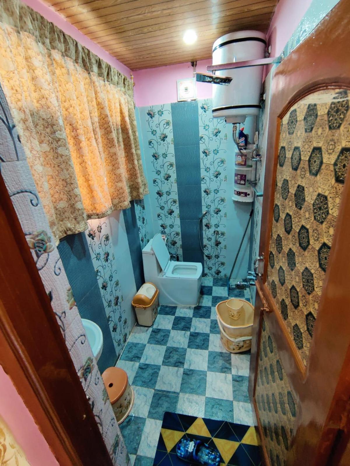 Kashmir Homestay *