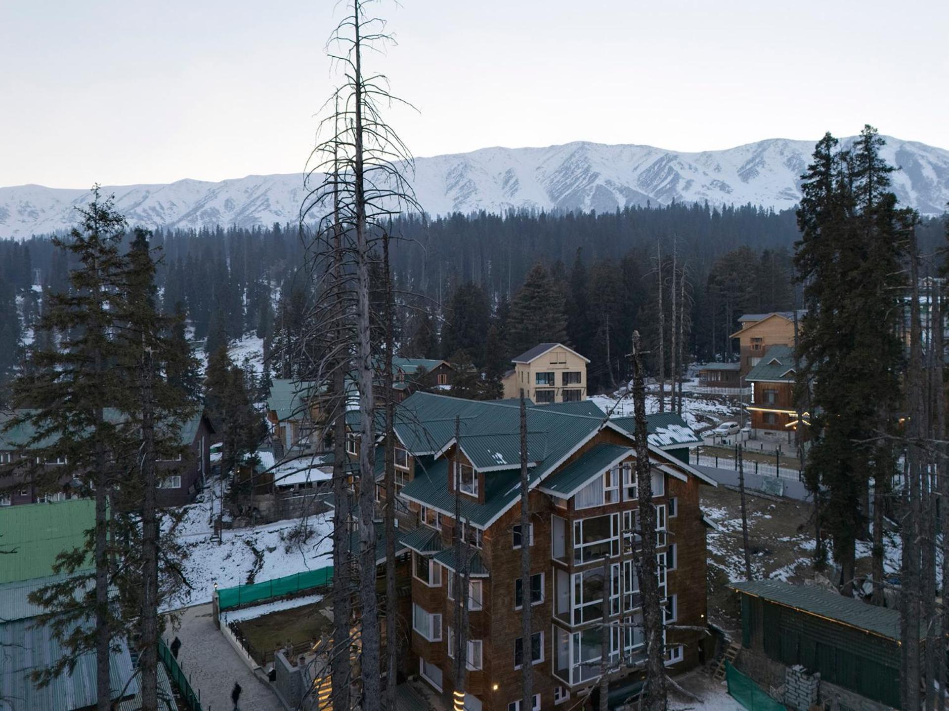 Hotel Pine Spring
