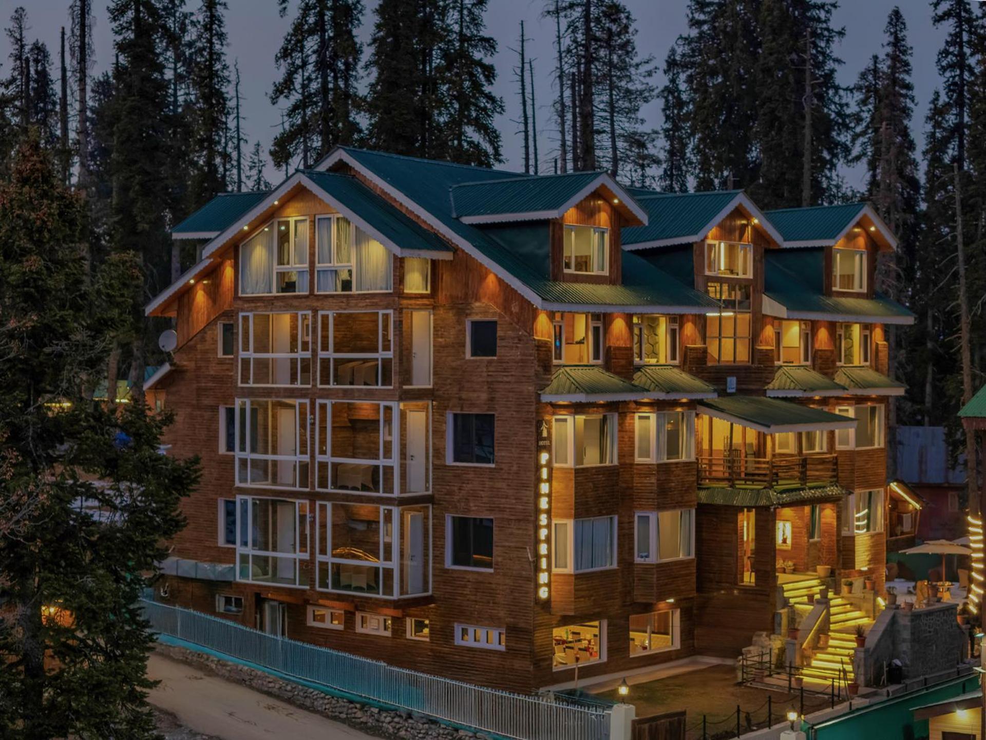 Pine Spring Hotel 4*