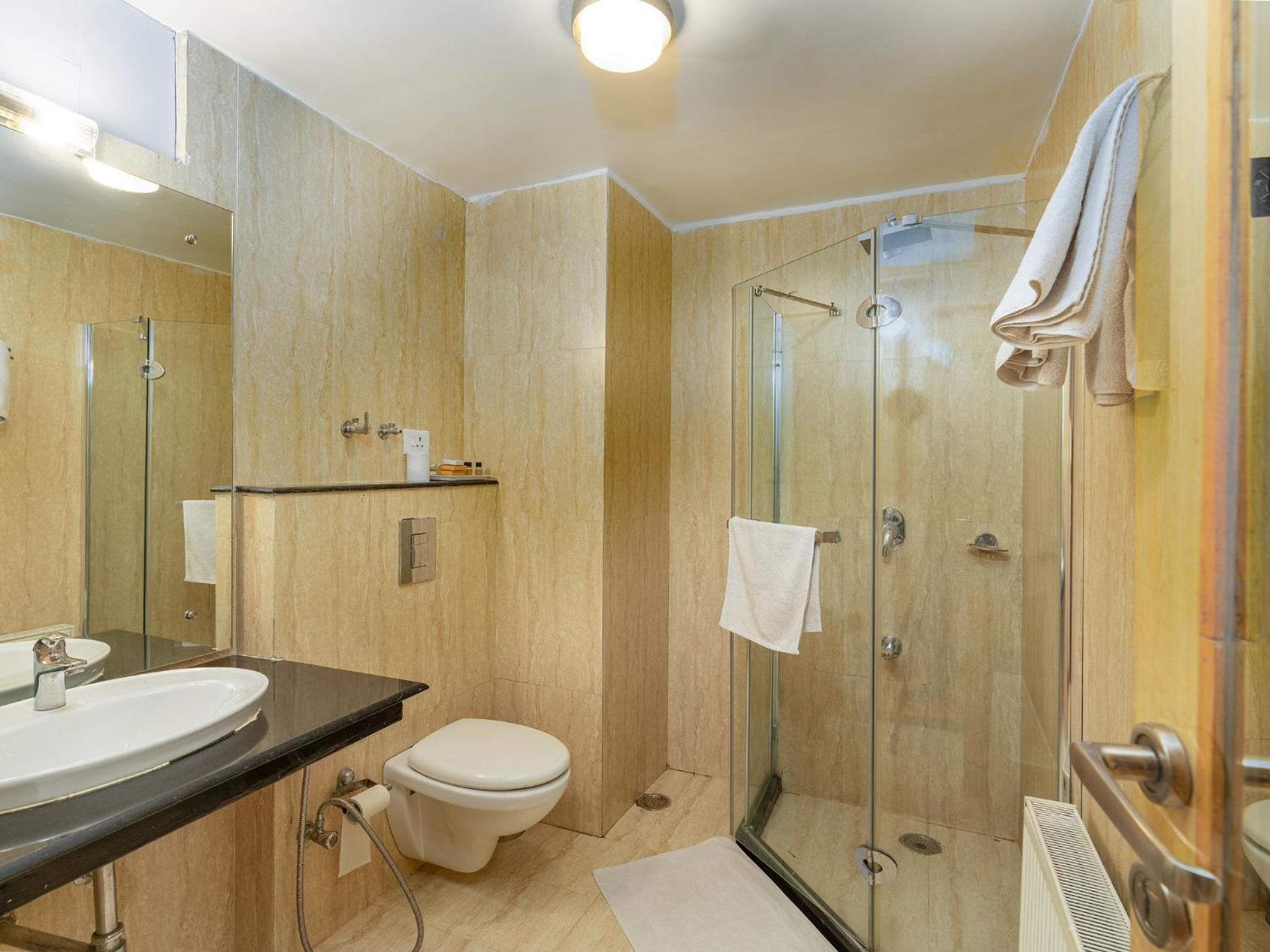 Hotel Pine Spring Gulmarg