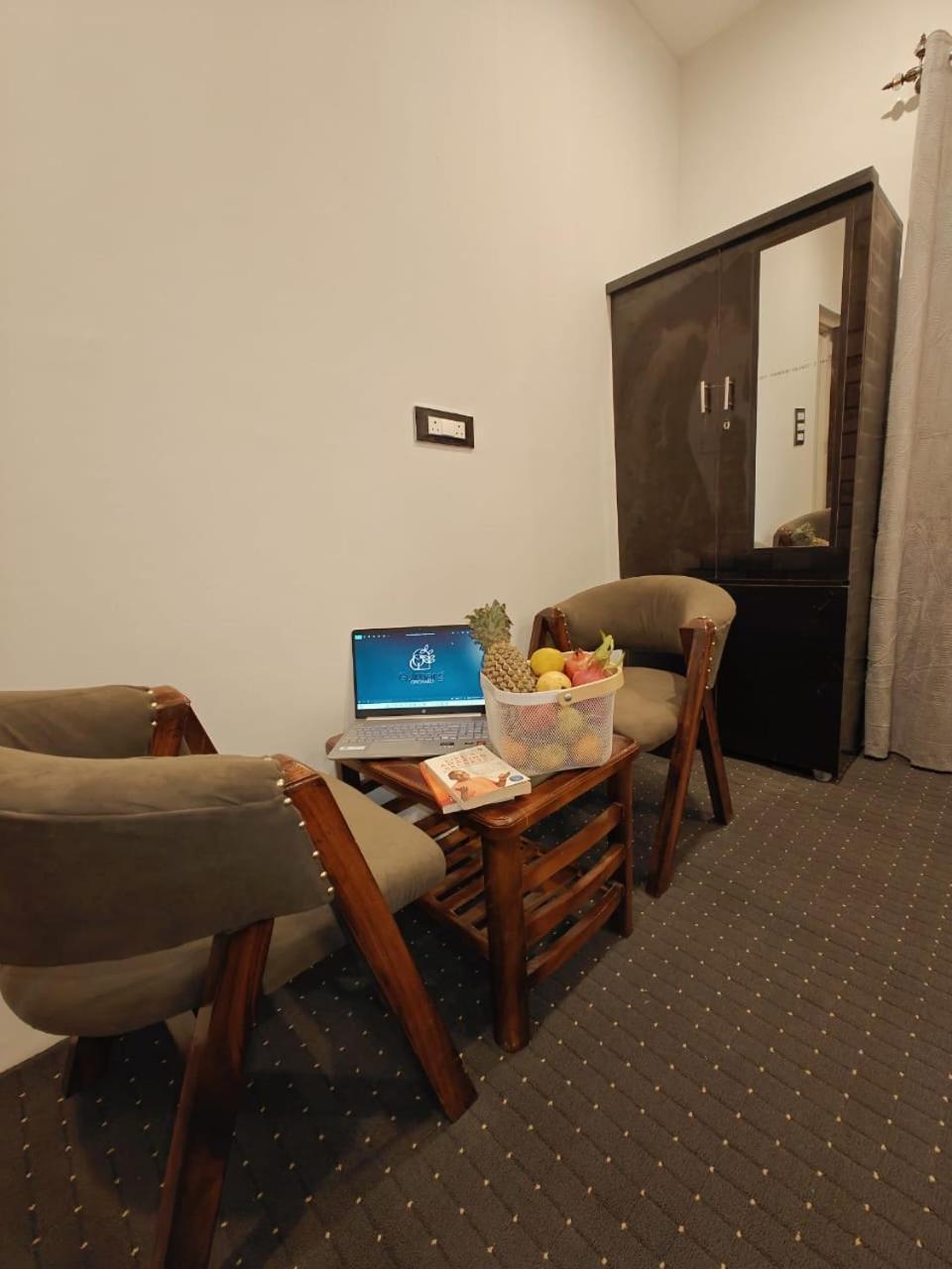 Orchard Guest house Gulmarg