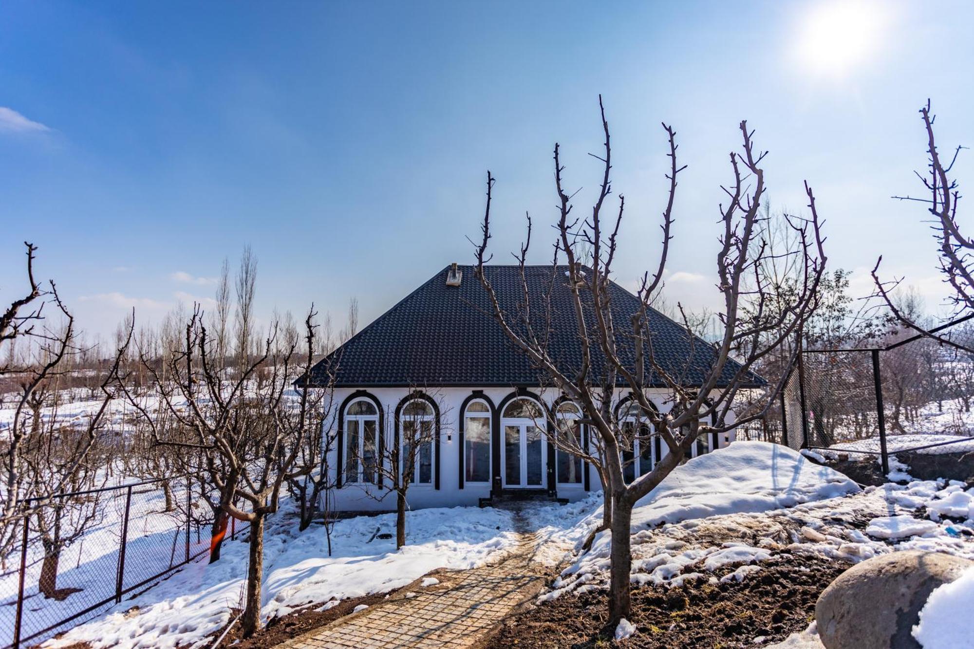 Holiday home The Zoey Villa, With Central Heating, Bonfire, Bbq & Complimentary Breakfast