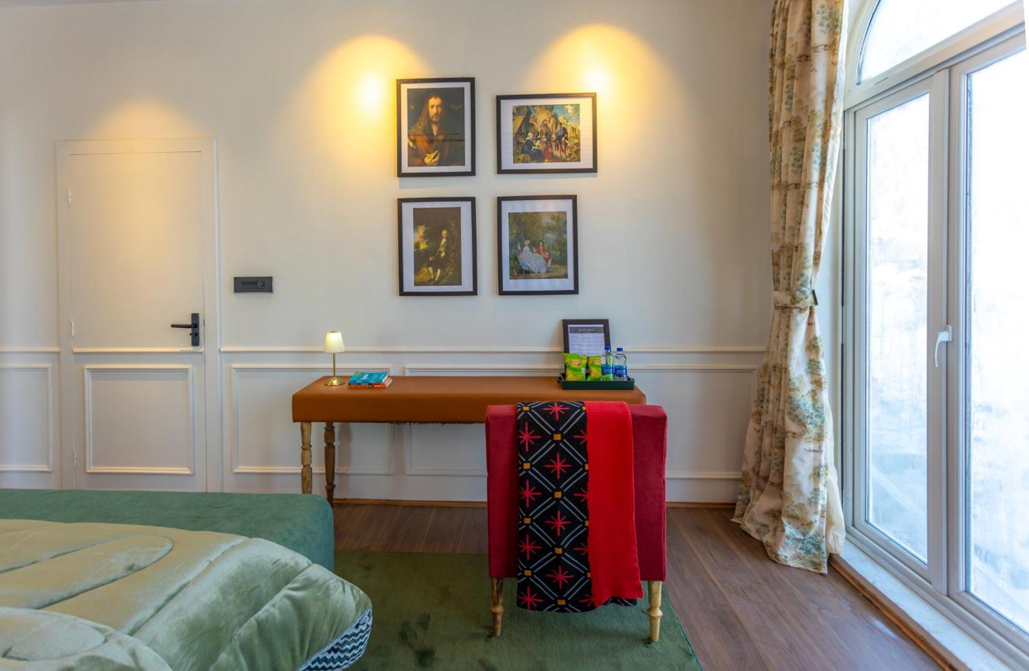 The Zoey Villa, With Central Heating, Bonfire, Bbq & Complimentary Breakfast