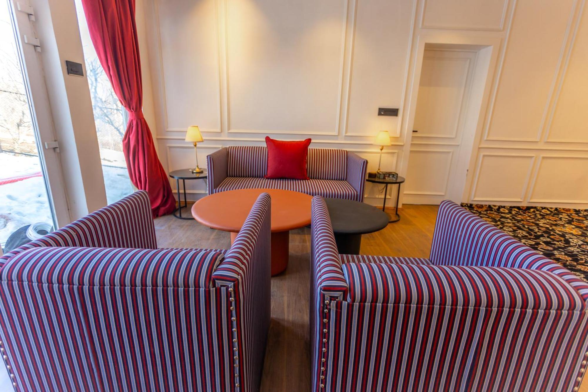 Holiday home The Zoey Villa, With Central Heating, Bonfire, Bbq & Complimentary Breakfast