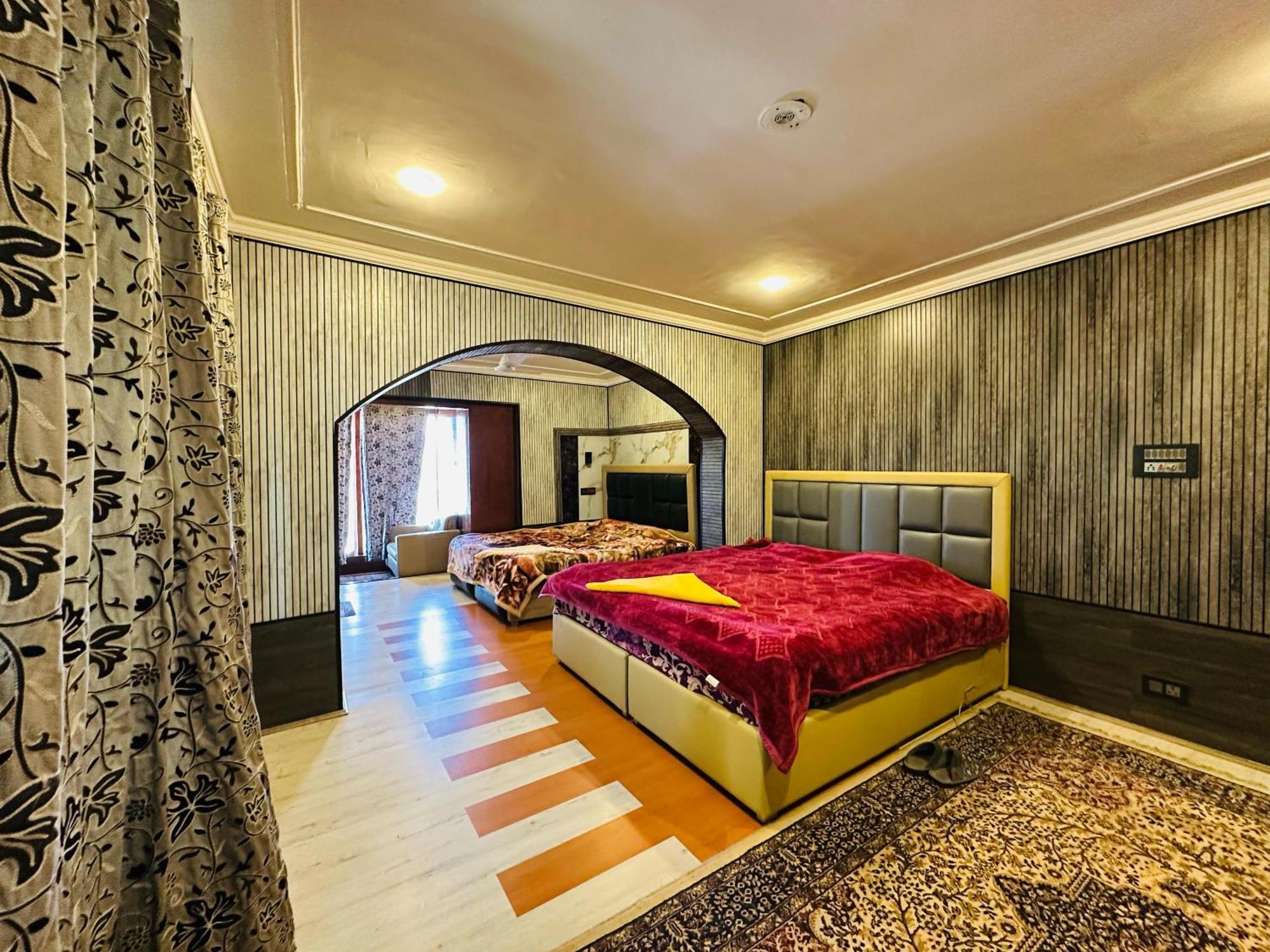 Id 3* Gulmarg
