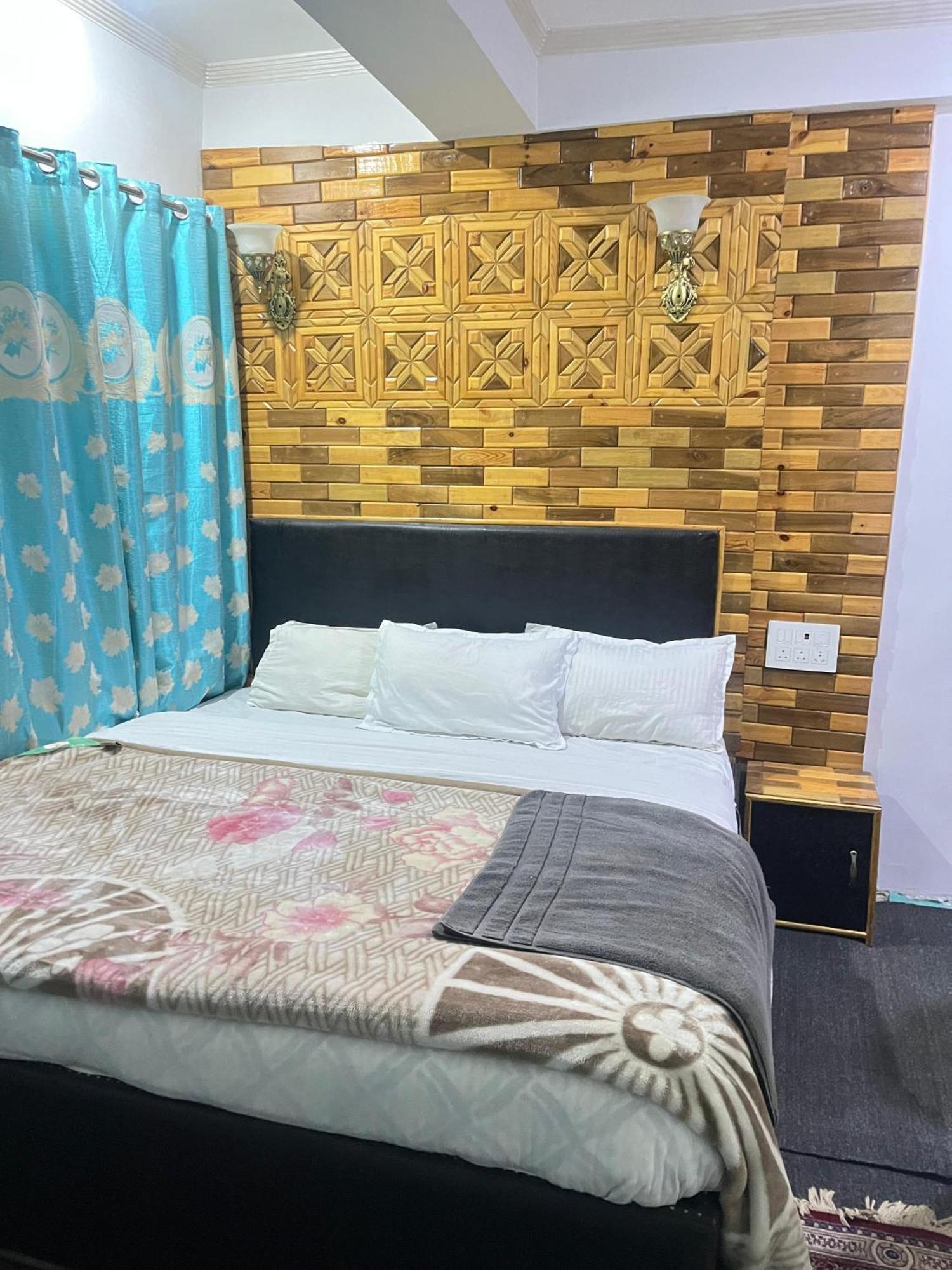 New Kashmir Guest house