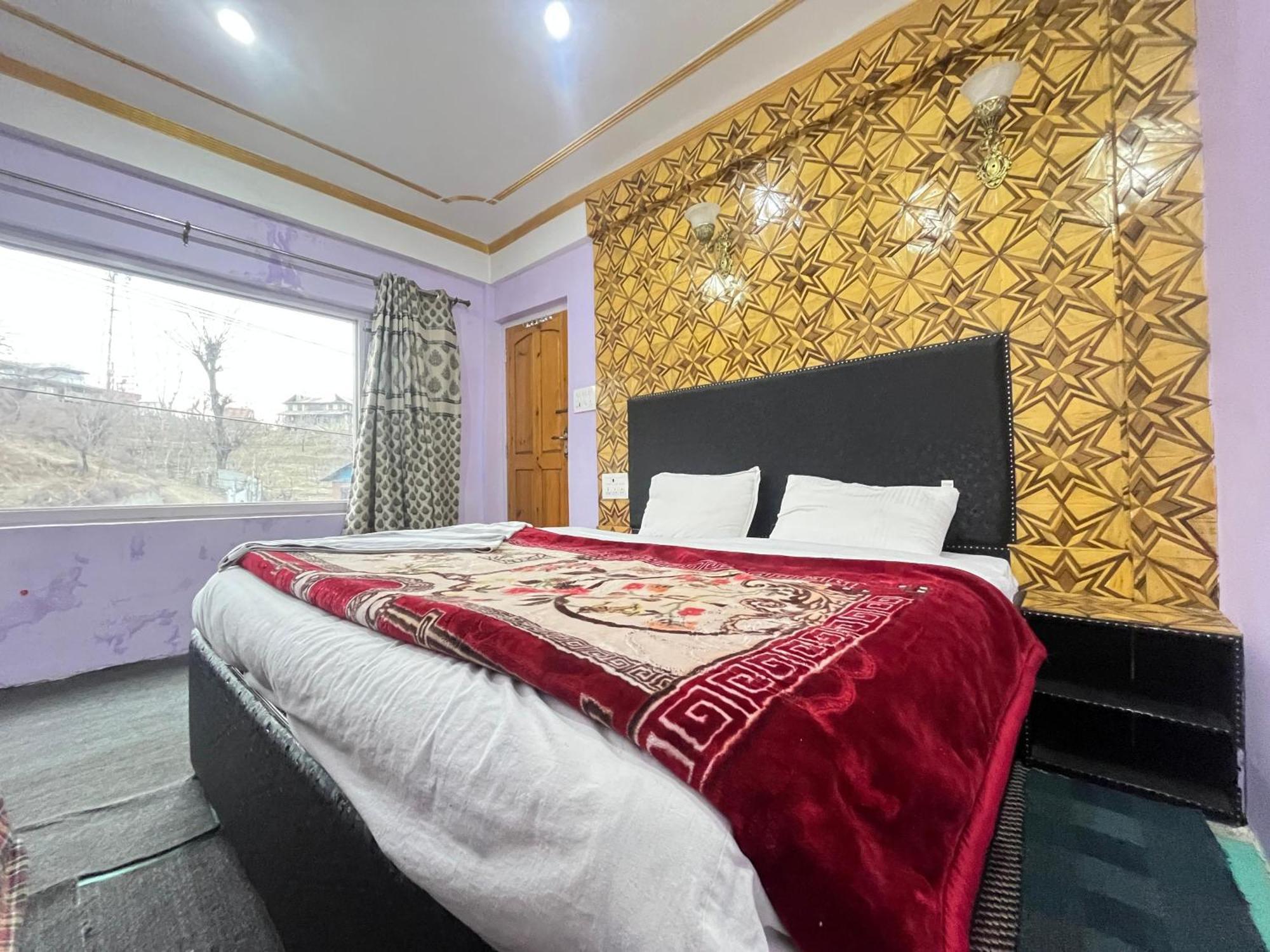 New Kashmir Guest house Gulmarg