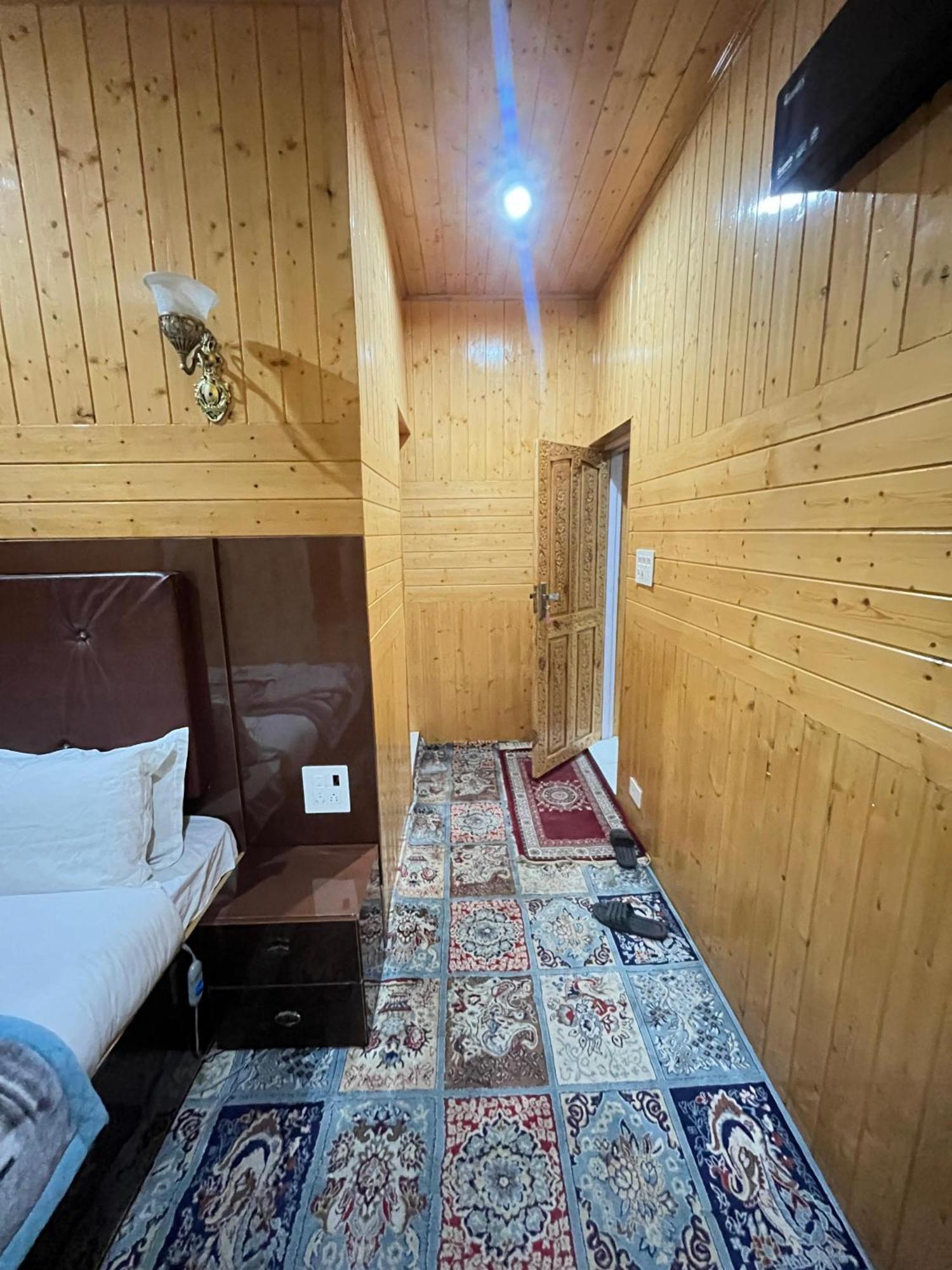 Guest house New Kashmir