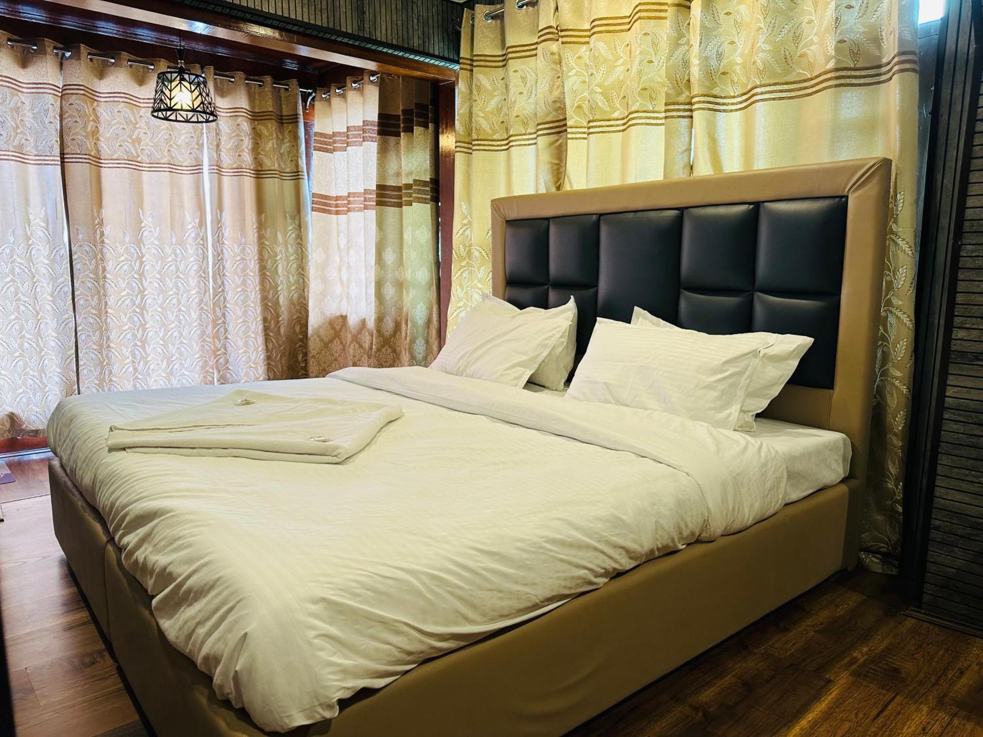Id Hotel Gulmarg