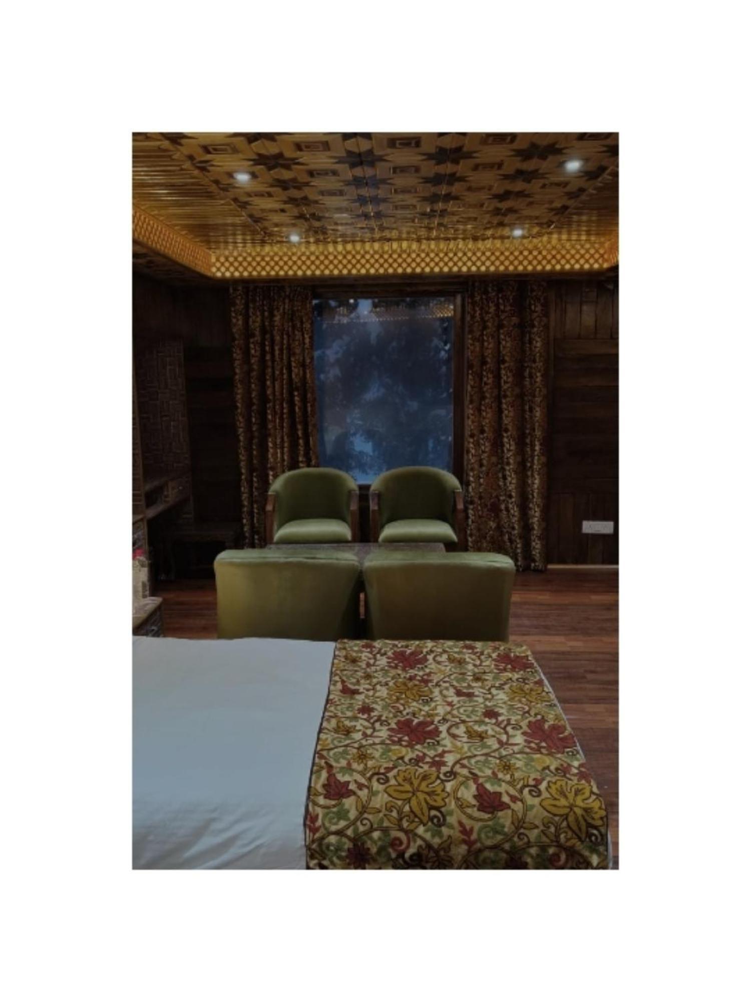 Hotel Shanu Premium