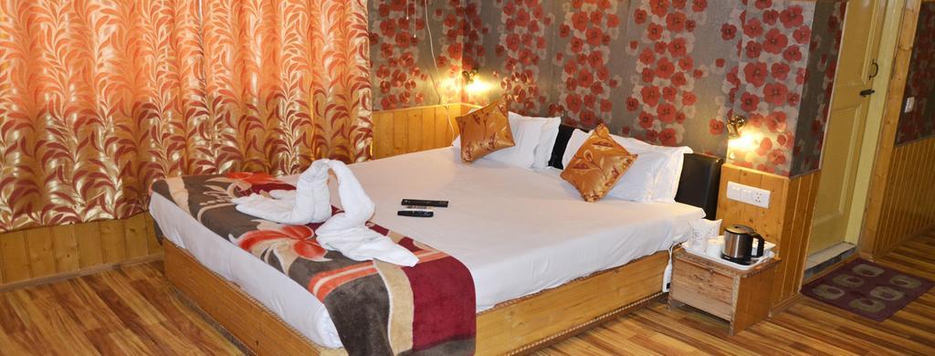 Hotel Khaleel Palace