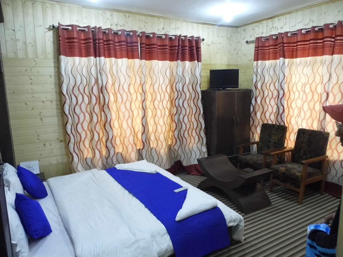 House Hotel
