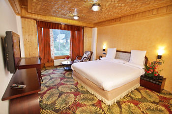 Hotel Lux Shanum 4*