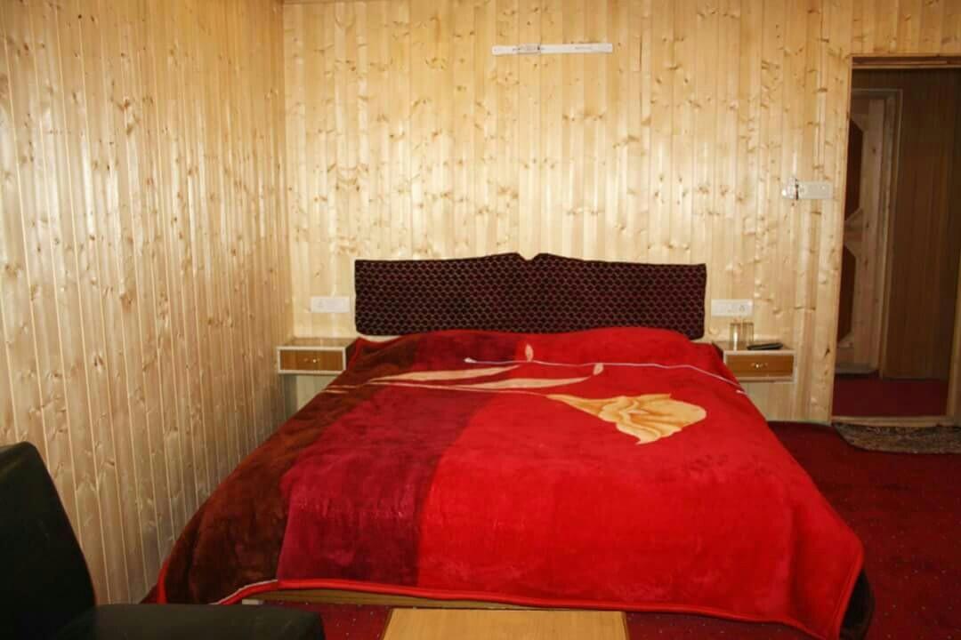 Hotel Green Park Gulmarg 2*