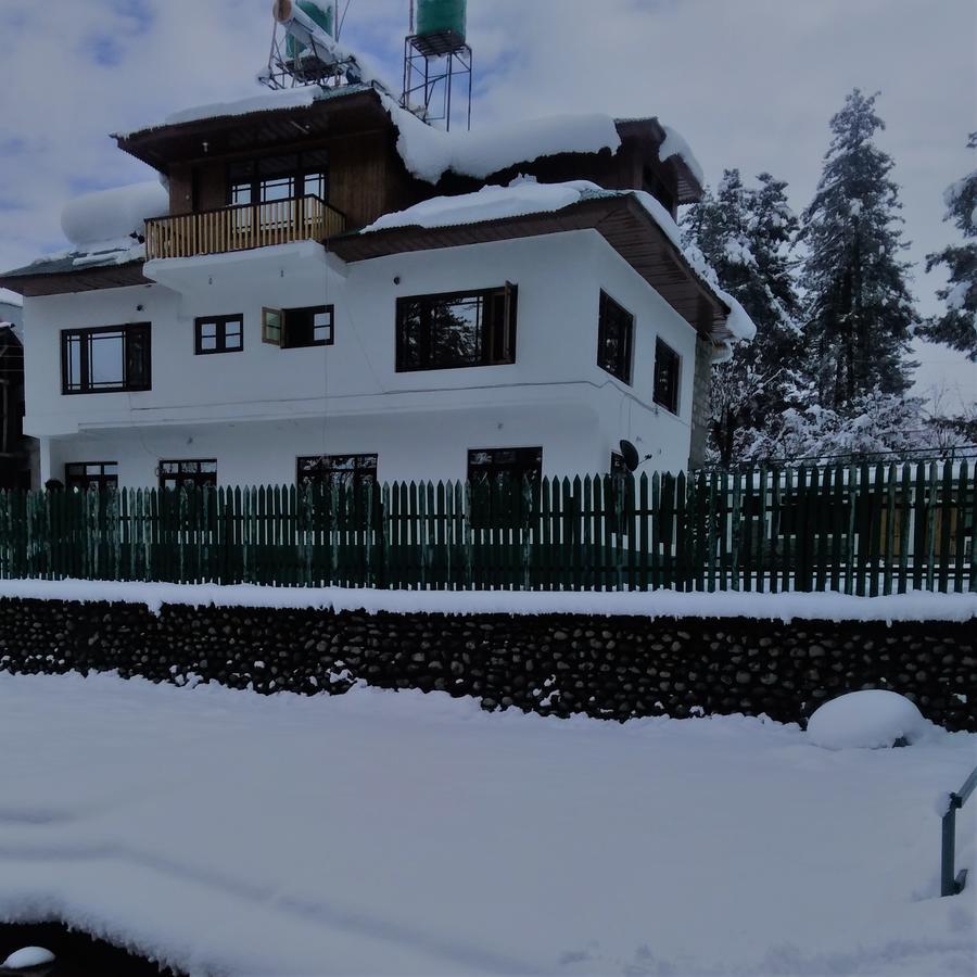 House Hotel