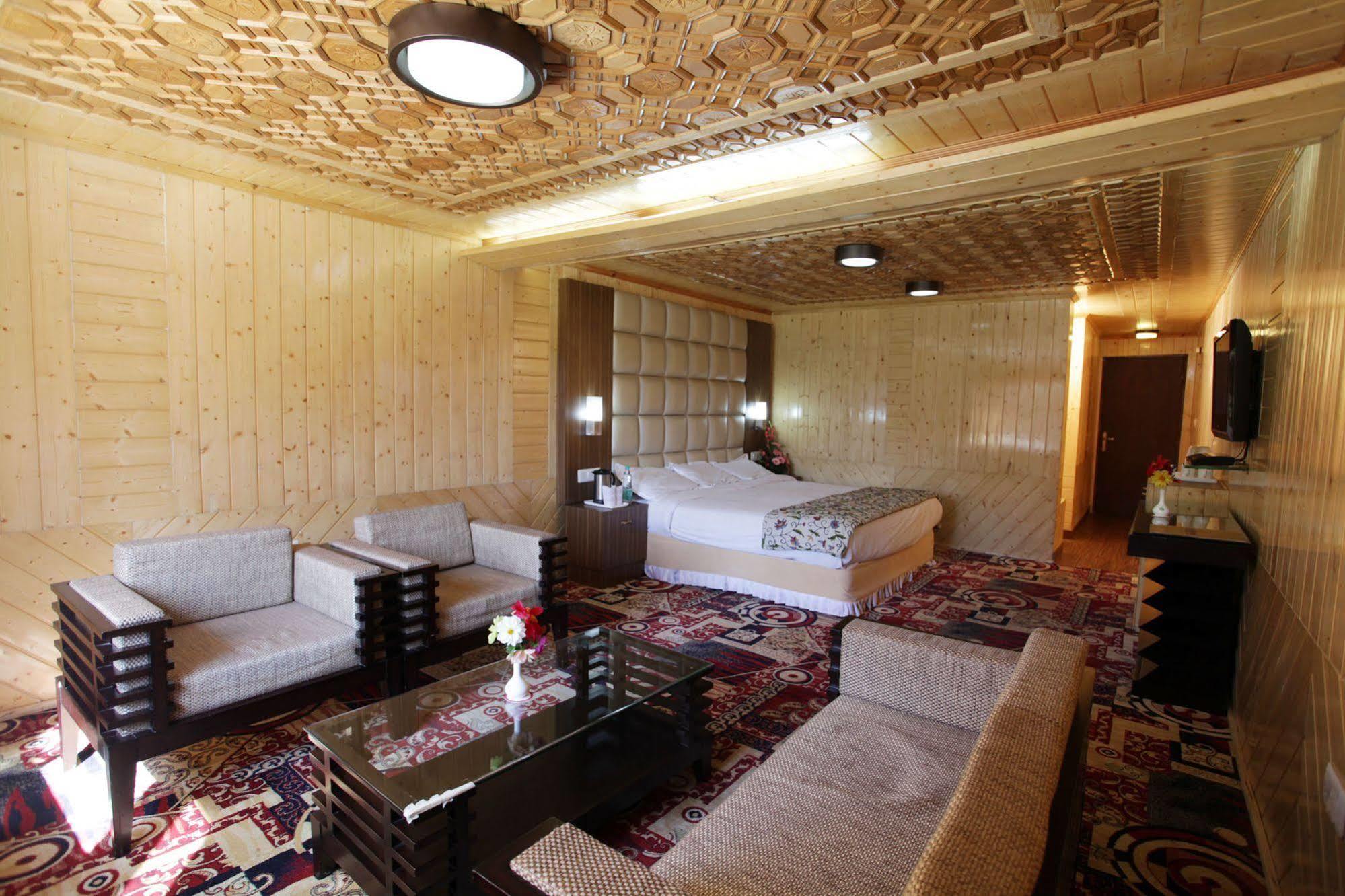 Grand Mumtaz Resorts,gulmarg 4* Gulmarg