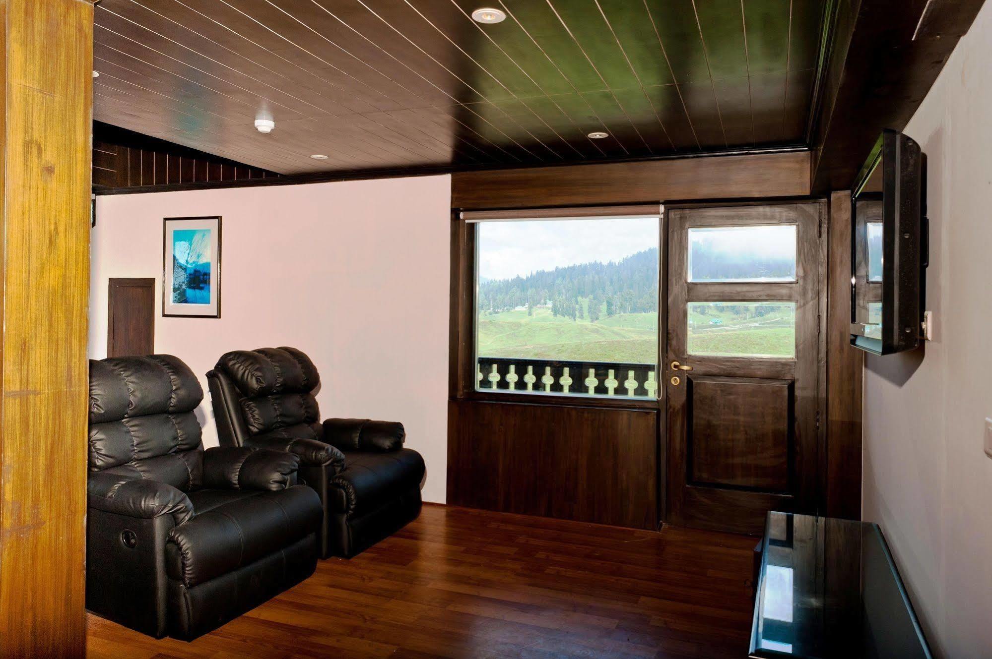 The Vintage Hotel Gulmarg