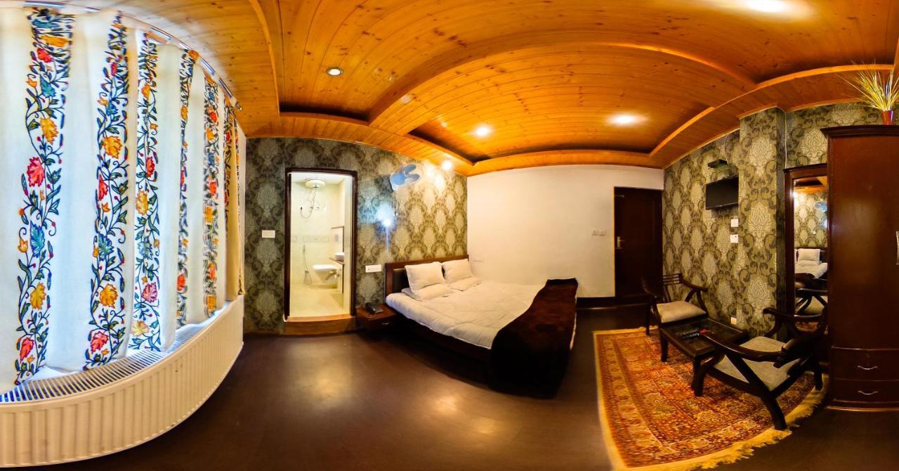 Signature 3* Gulmarg