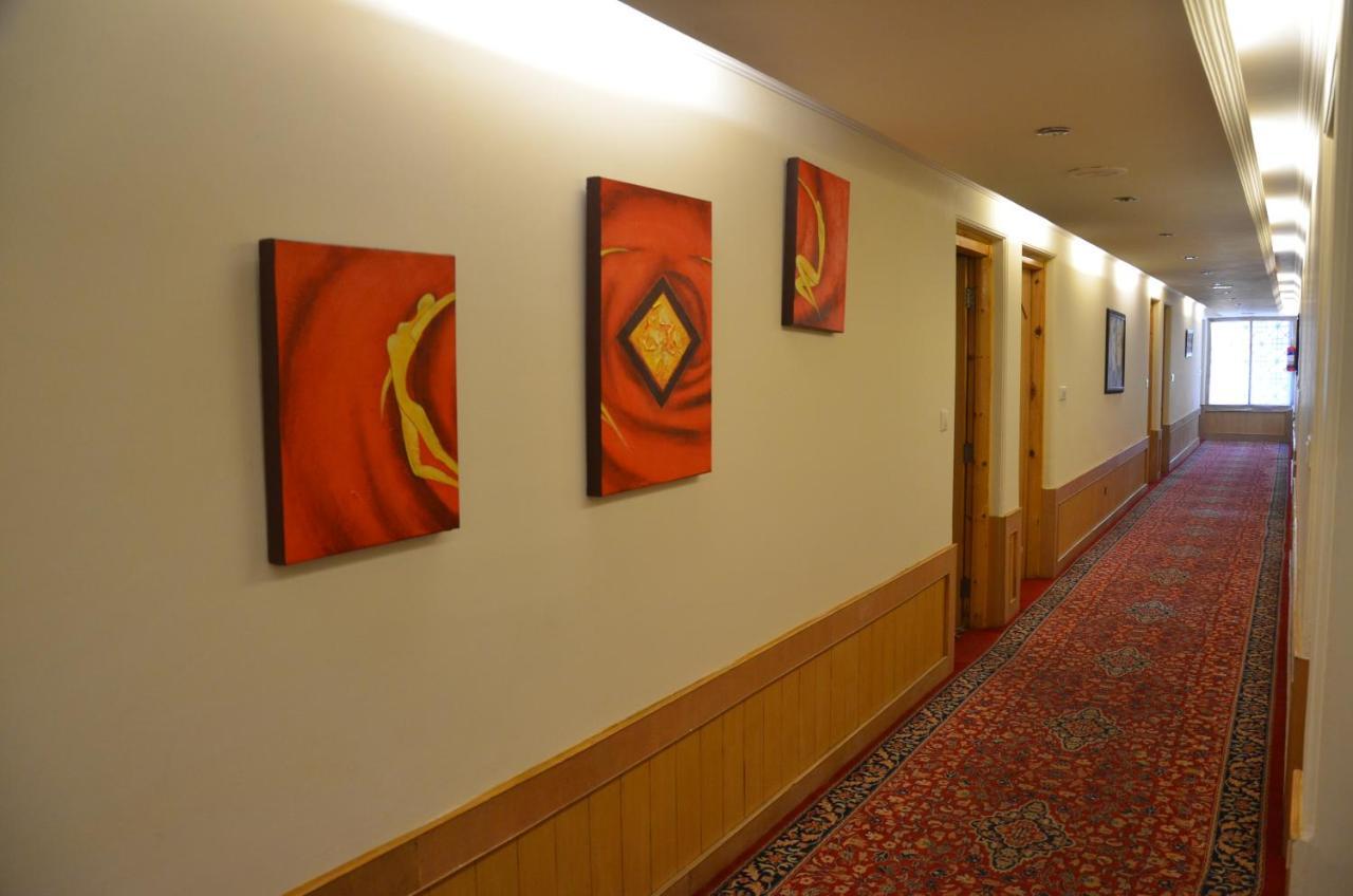 Hilltop Gulmarg Hotel