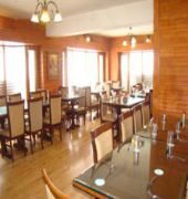 The Pine Palace Hotel Gulmarg